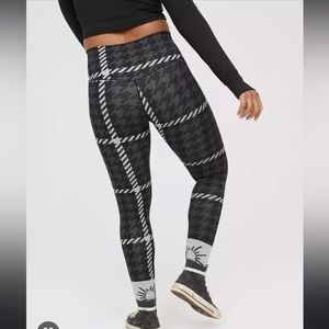 Aerie Offline Real Me Houndstooth Set